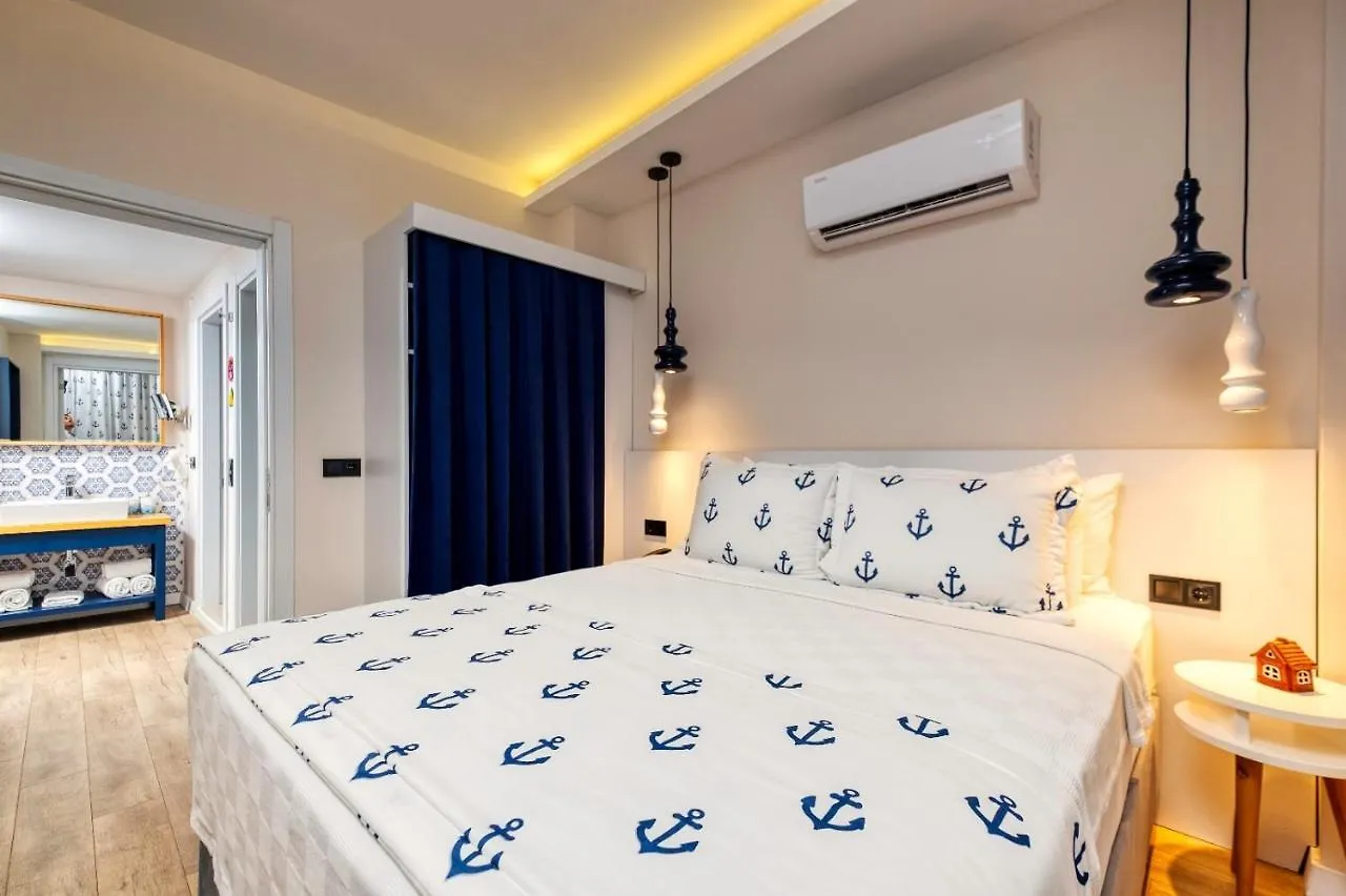 Ece Marina Suites Fethiye 2*,